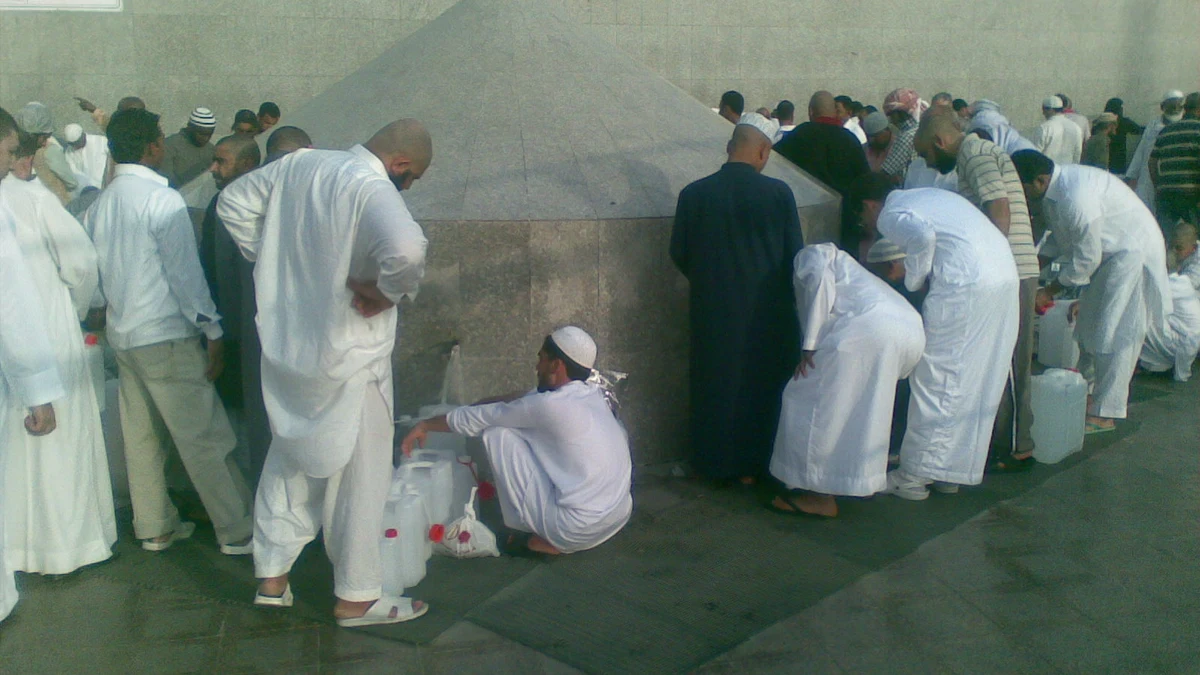 Zamzam water dispensing points in Makkah